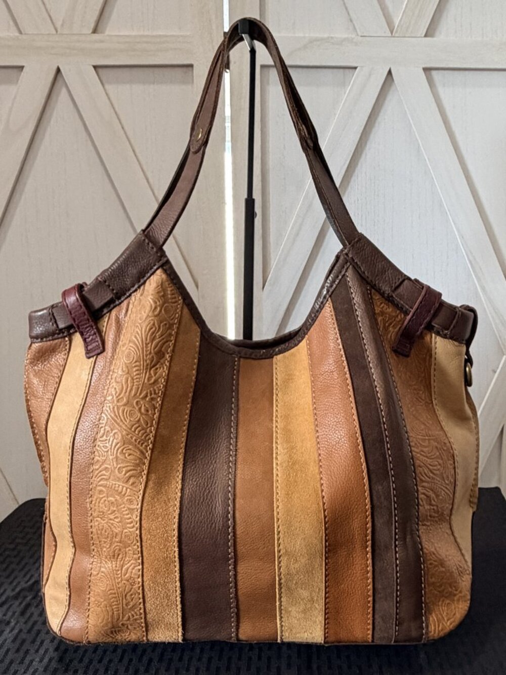 Lucky Brand Vintage Inspired Patchwork Leather Hobo Shoulder Bag - Picture 2 of 8